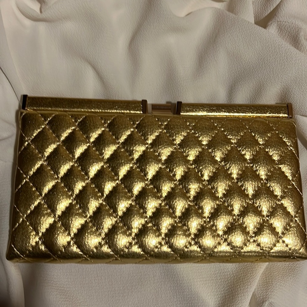 ☀️JOAN RIVERS CLASSICS Clutch.